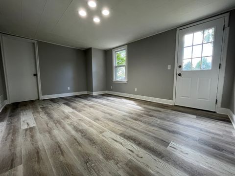 Tiny photo for 836 S Sumner Avenue, Aurora, IL 60505 (MLS # 12435924)