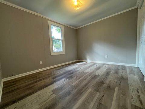 Tiny photo for 836 S Sumner Avenue, Aurora, IL 60505 (MLS # 12435924)