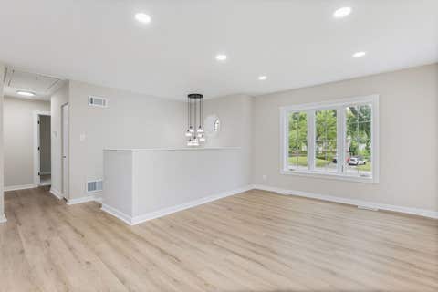 Tiny photo for 105 Cedarwood Court, Bolingbrook, IL 60440 (MLS # 12727930)