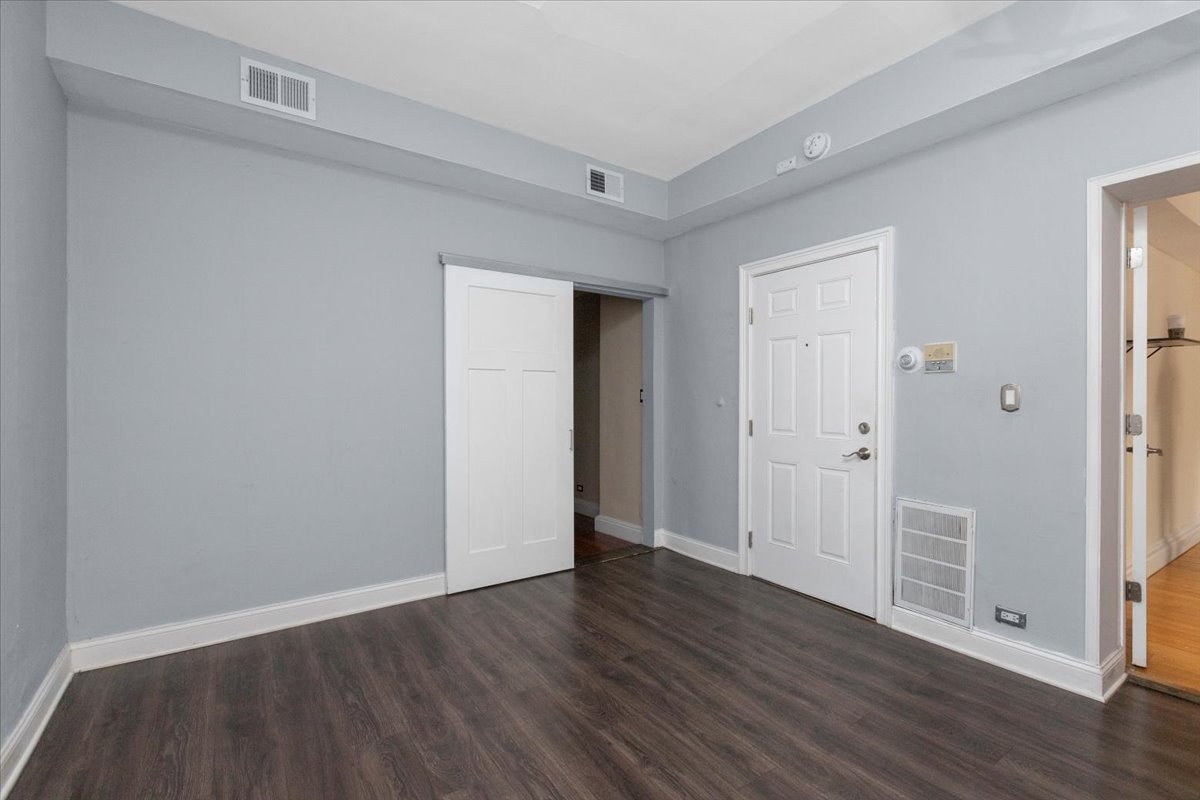 14 W Chestnut Street 2F