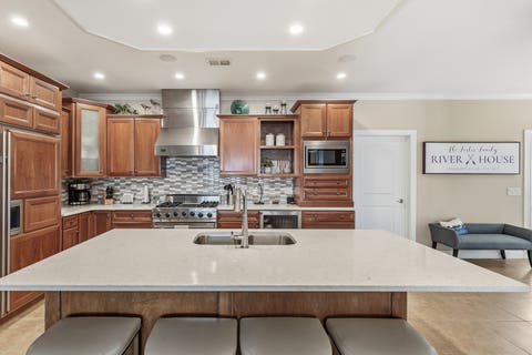 Tiny photo for 19 Villa Drive, Hampton, IL 61256 (MLS # 12652167)