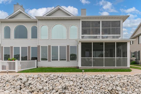 Photo of 19 Villa Drive, Hampton, IL 61256 (MLS # 12652167)