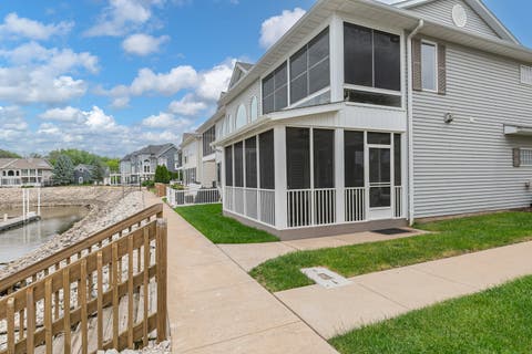 Tiny photo for 19 Villa Drive, Hampton, IL 61256 (MLS # 12652167)
