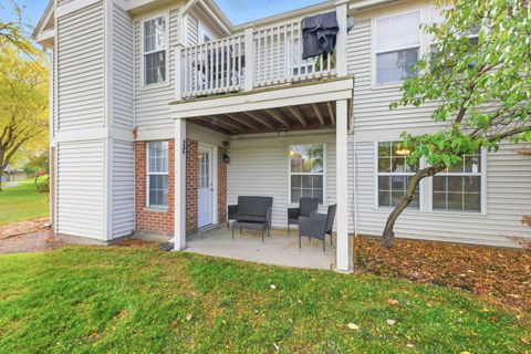 Tiny photo for 1924 Quaker Hollow Lane, Streamwood, IL 60107 (MLS # 12500232)