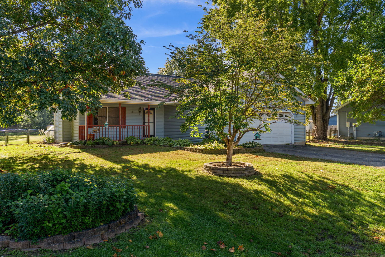 881 Lake Holiday Drive