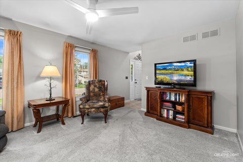 Tiny photo for 2634 Boxwood Drive, Elgin, IL 60124 (MLS # 12771851)