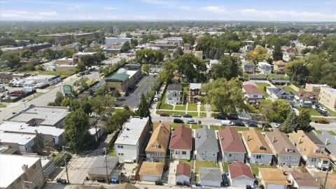 Tiny photo for 2423 N Newland Avenue, Chicago, IL 60707 (MLS # 12749663)