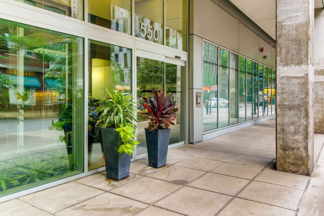 550 N Saint Clair Street 2303