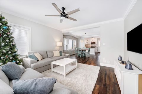 Tiny photo for 272 N Willow Road, Elmhurst, IL 60126 (MLS # 12546094)