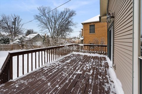 Tiny photo for 272 N Willow Road, Elmhurst, IL 60126 (MLS # 12546094)