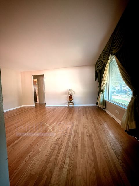 Tiny photo for 15201 Sunset Drive, Dolton, IL 60419 (MLS # 12597030)