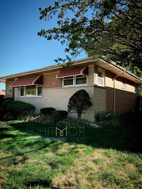 Tiny photo for 15201 Sunset Drive, Dolton, IL 60419 (MLS # 12597030)