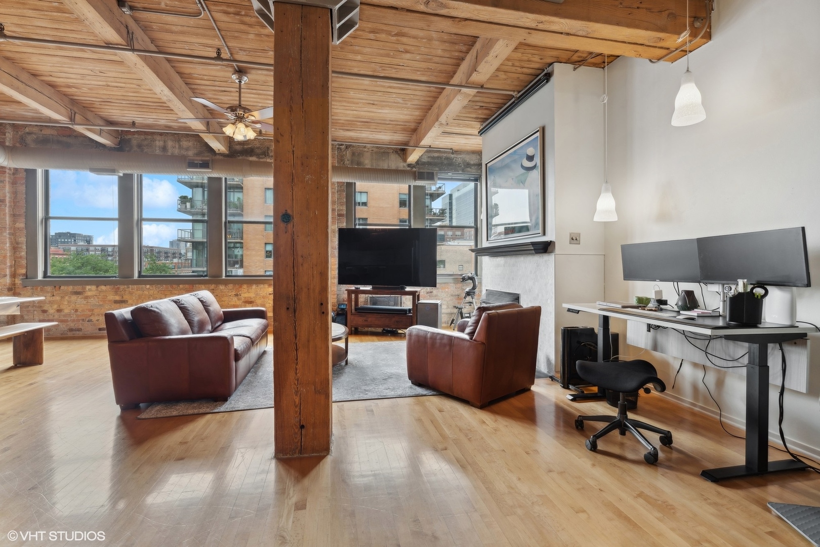 913 W Van Buren Street 4C