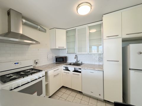 Tiny photo for 1401 E 55TH Street #815N, Chicago, IL 60615 (MLS # 12493895)
