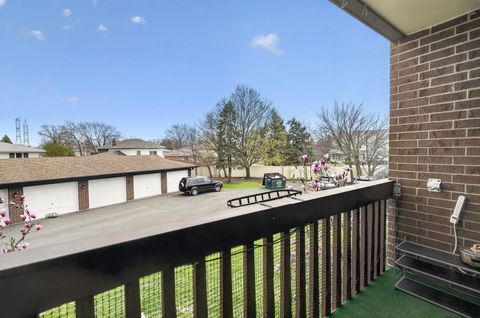 Tiny photo for 10571 Palos Place #B, Palos Hills, IL 60465 (MLS # 12690771)