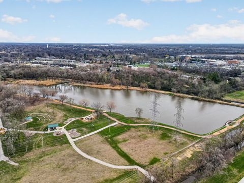Tiny photo for 10571 Palos Place #B, Palos Hills, IL 60465 (MLS # 12690771)
