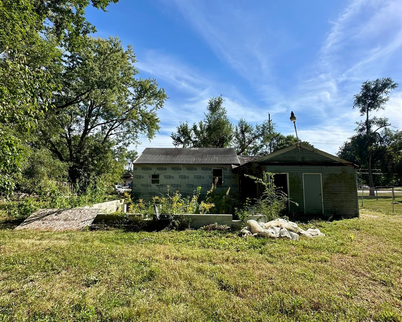 425 W Bruce Road