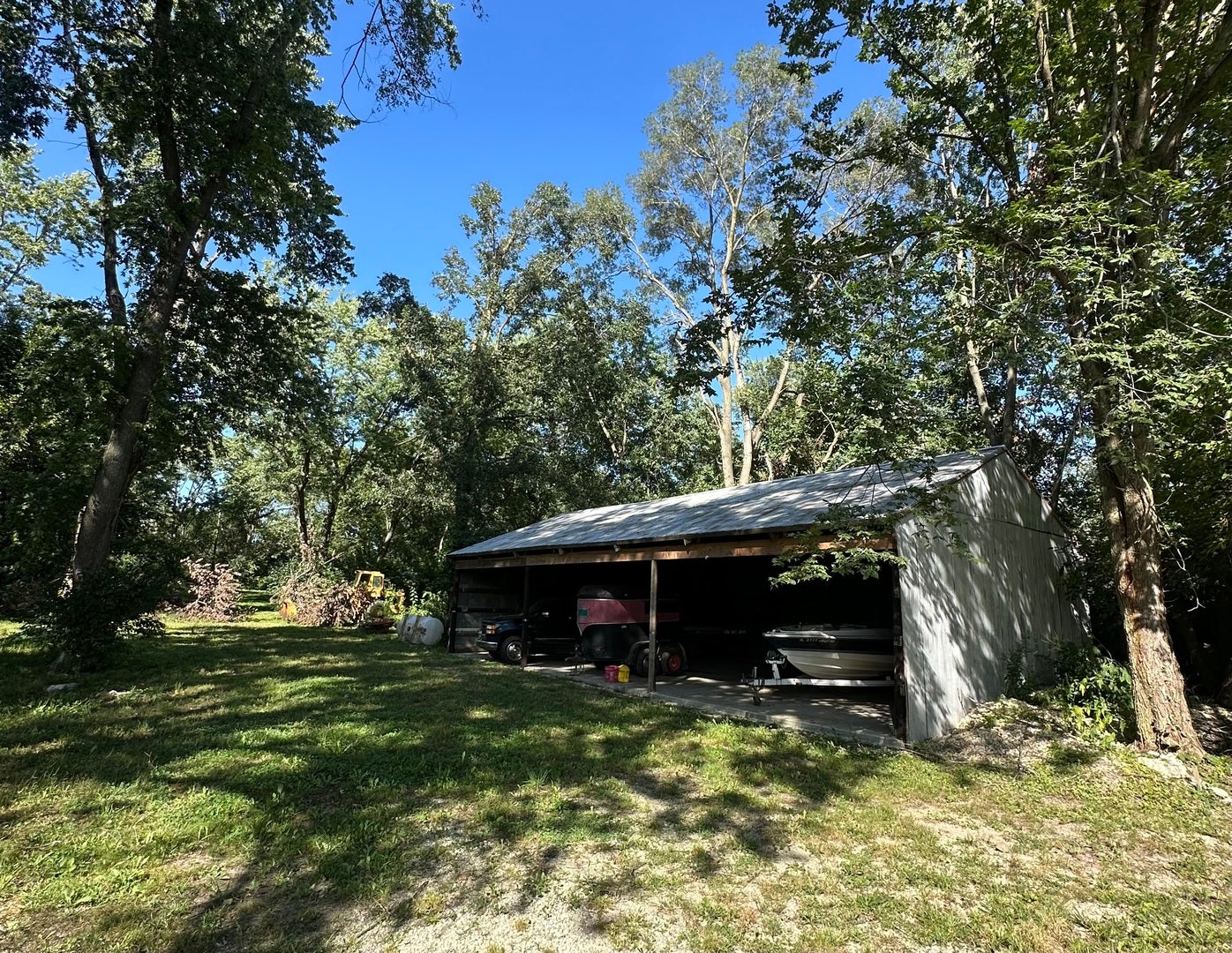 425 W Bruce Road