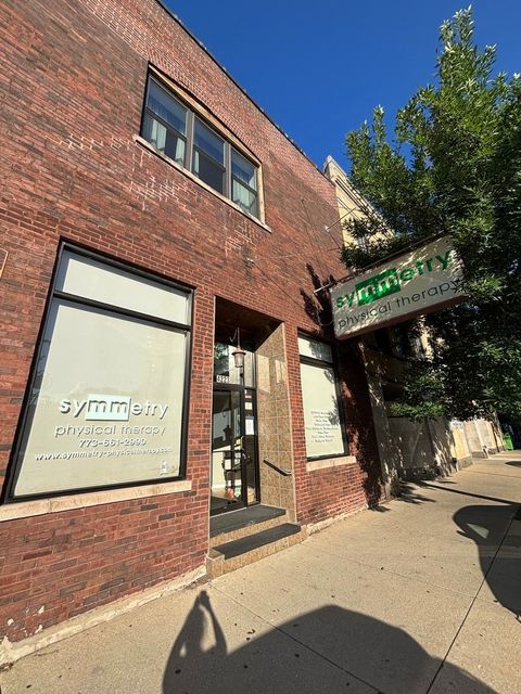 4223 N Lincoln Avenue Chicago IL 60618