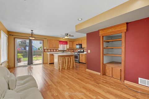Tiny photo for 43 W Rustic Lane, Round Lake Beach, IL 60073 (MLS # 12489116)