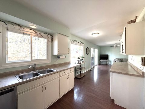 Tiny photo for 1565 Candlewood Drive, Crystal Lake, IL 60014 (MLS # 12572240)