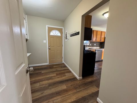 Tiny photo for 7838 W 73RD Place, Bridgeview, IL 60455 (MLS # 12599001)