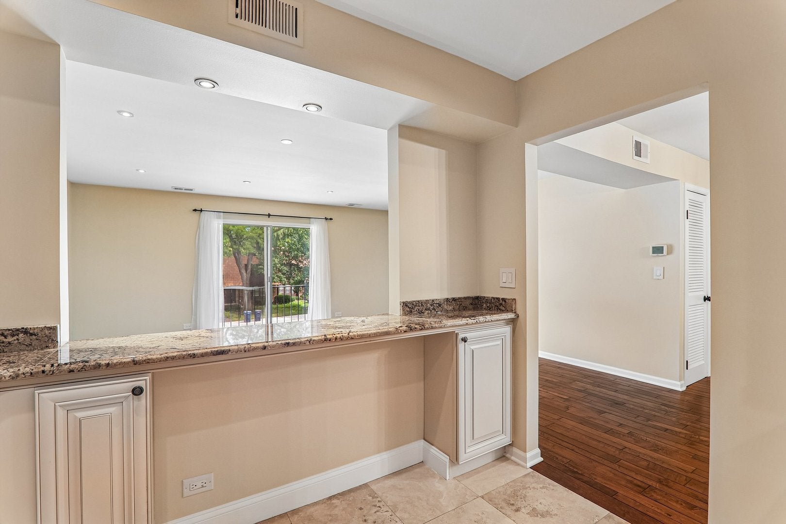 3950 Dundee Road 203