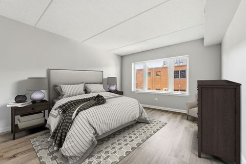 Tiny photo for 811 Chicago Avenue #405, Evanston, IL 60202 (MLS # 12686454)