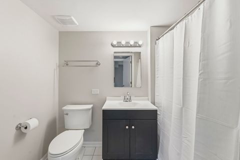 Tiny photo for 811 Chicago Avenue #405, Evanston, IL 60202 (MLS # 12686454)