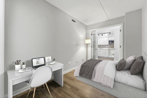 Tiny photo for 811 Chicago Avenue #405, Evanston, IL 60202 (MLS # 12686454)