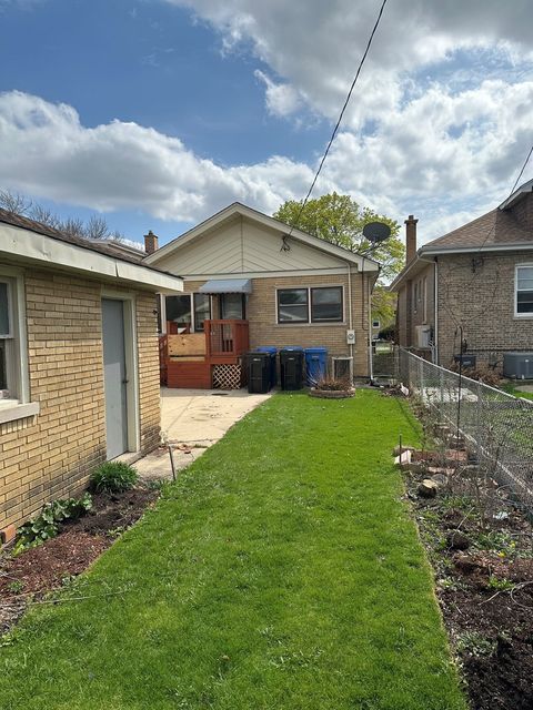 Tiny photo for 5636 W Sunnyside Avenue, Chicago, IL 60630 (MLS # 12620308)
