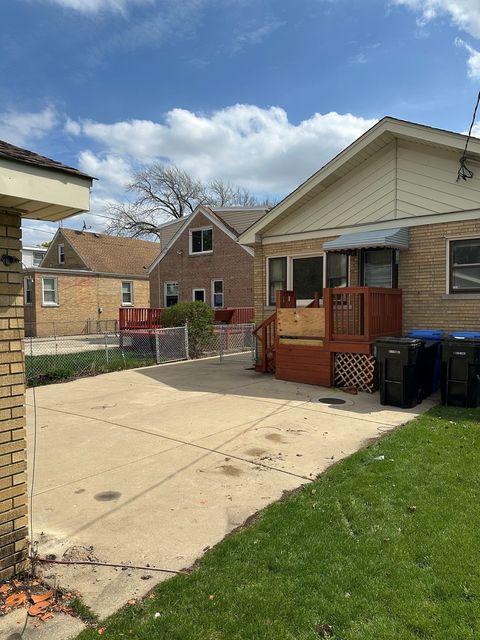 Tiny photo for 5636 W Sunnyside Avenue, Chicago, IL 60630 (MLS # 12620308)