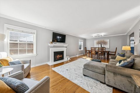 Tiny photo for 524 S Ashland Avenue, La Grange, IL 60525 (MLS # 12482770)
