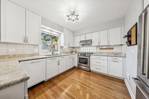 Tiny photo for 524 S Ashland Avenue, La Grange, IL 60525 (MLS # 12482770)