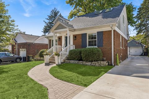 Tiny photo for 524 S Ashland Avenue, La Grange, IL 60525 (MLS # 12482770)