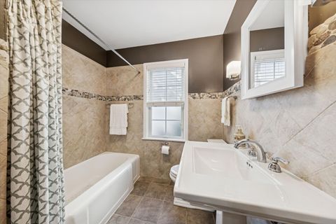 Tiny photo for 524 S Ashland Avenue, La Grange, IL 60525 (MLS # 12482770)