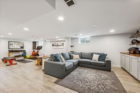 Tiny photo for 524 S Ashland Avenue, La Grange, IL 60525 (MLS # 12482770)