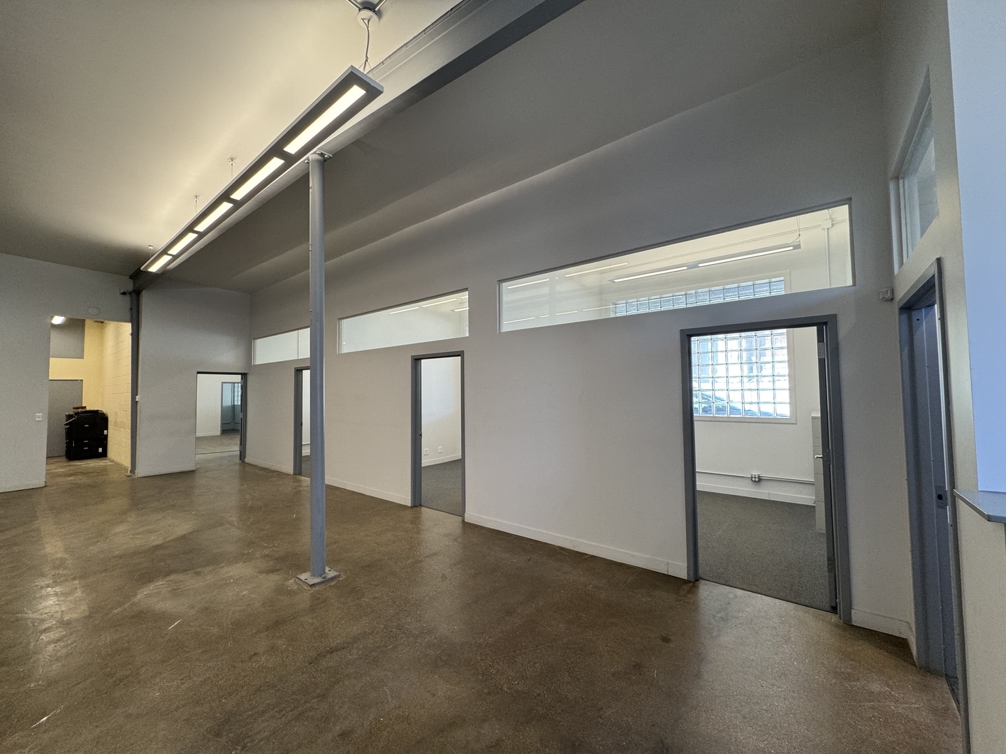 452 N Claremont Avenue