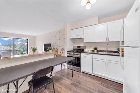 Tiny photo for 4000 Bayside Drive #207, Palatine, IL 60074 (MLS # 12700655)