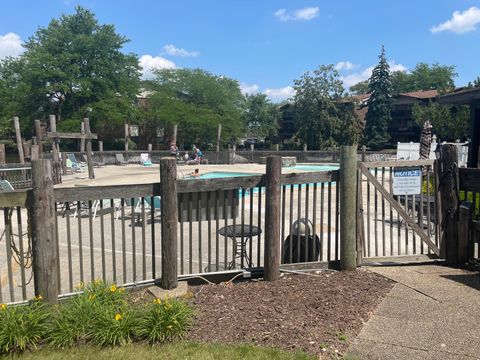 Tiny photo for 5204 Midlothian Turnpike Turnpike #222, Crestwood, IL 60418 (MLS # 12447034)