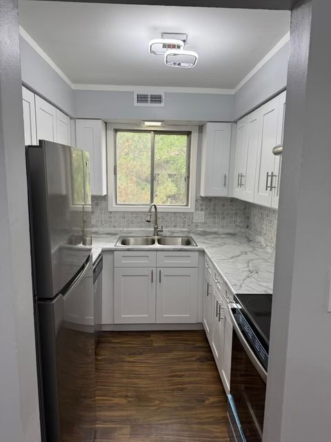 Tiny photo for 5204 Midlothian Turnpike Turnpike #222, Crestwood, IL 60418 (MLS # 12447034)