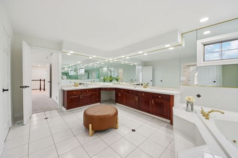 Tiny photo for 1022 Oakland Drive, Barrington, IL 60010 (MLS # 12584971)