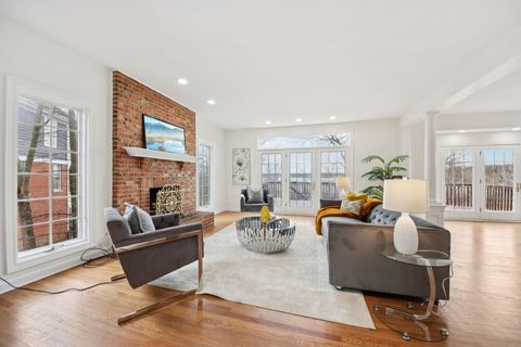 Tiny photo for 1022 Oakland Drive, Barrington, IL 60010 (MLS # 12584971)