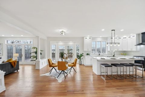 Tiny photo for 1022 Oakland Drive, Barrington, IL 60010 (MLS # 12584971)