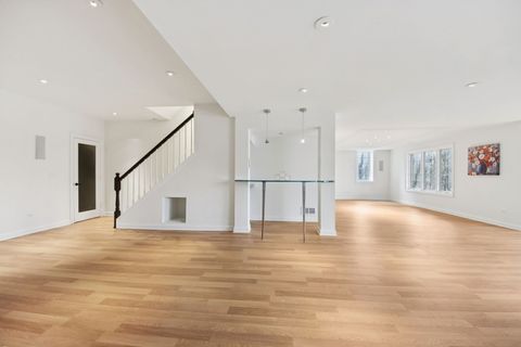 Tiny photo for 1022 Oakland Drive, Barrington, IL 60010 (MLS # 12584971)