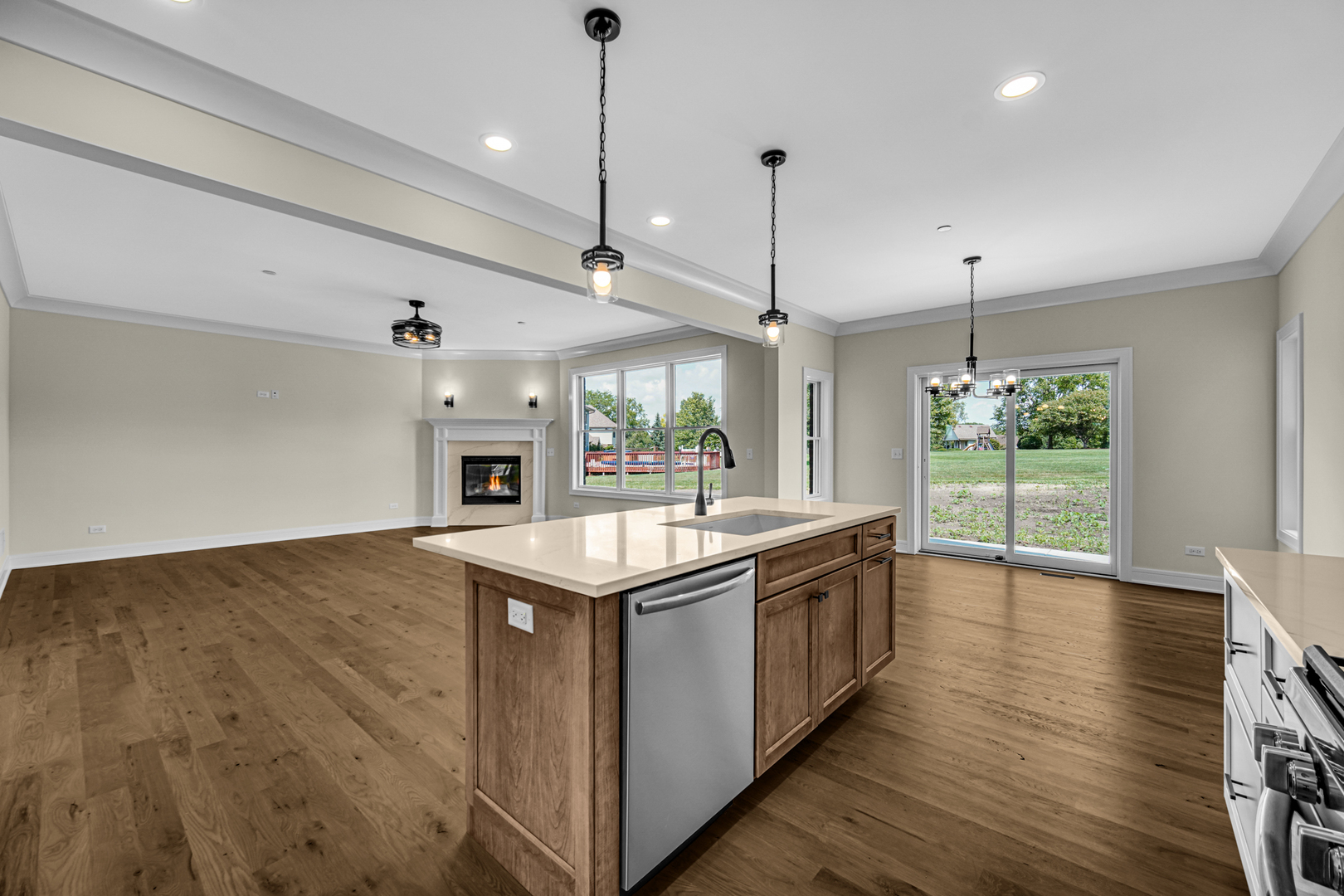 22559 Country Lane