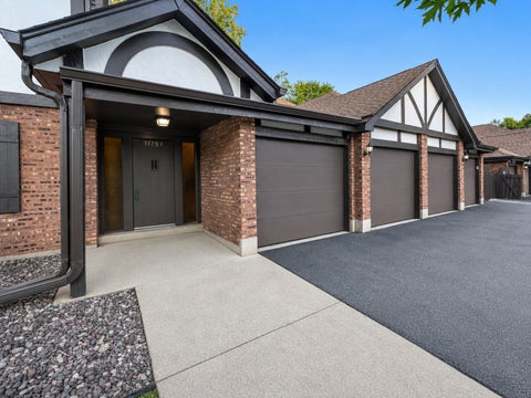 Photo of 11151 Cottonwood Drive #19C, Palos Hills, IL 60465 (MLS # 12764295)
