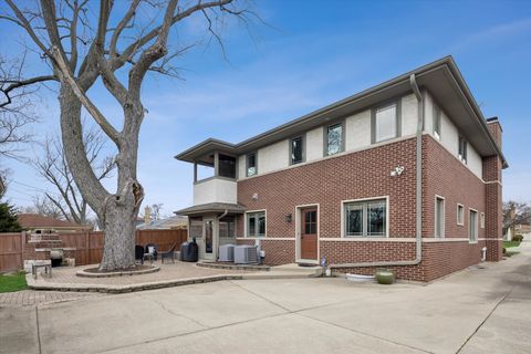Tiny photo for 346 E South Street, Elmhurst, IL 60126 (MLS # 12576388)