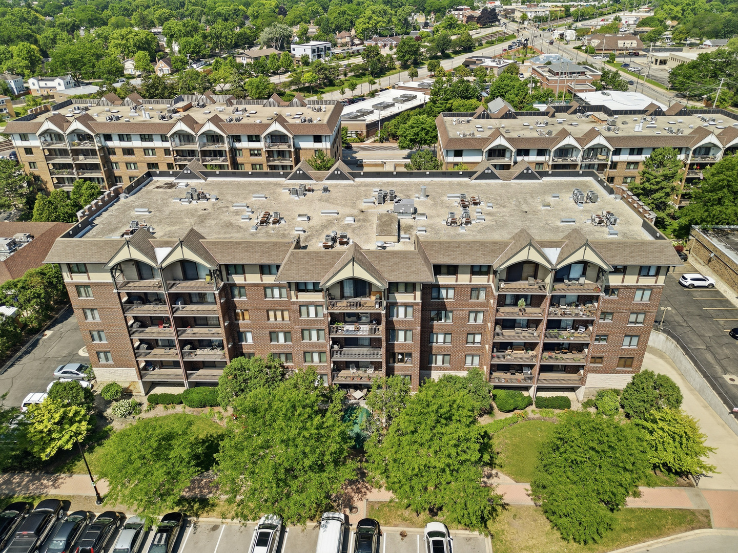10 S Wille Street 209