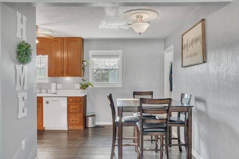 Tiny photo for 514 12th Avenue, Hampton, IL 61256 (MLS # 12618656)